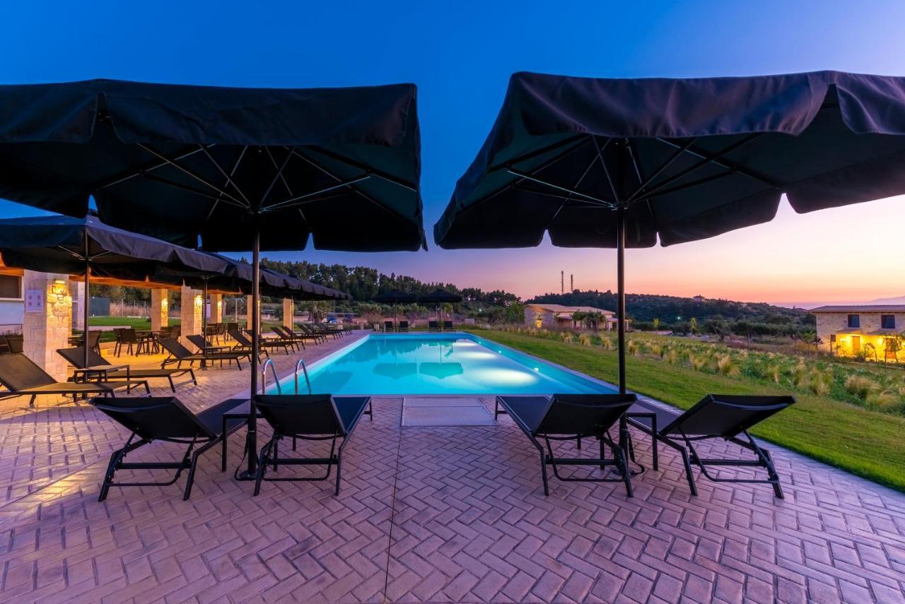 Mint Retreat Suites (Adults Only) Kalandra Extérieur photo